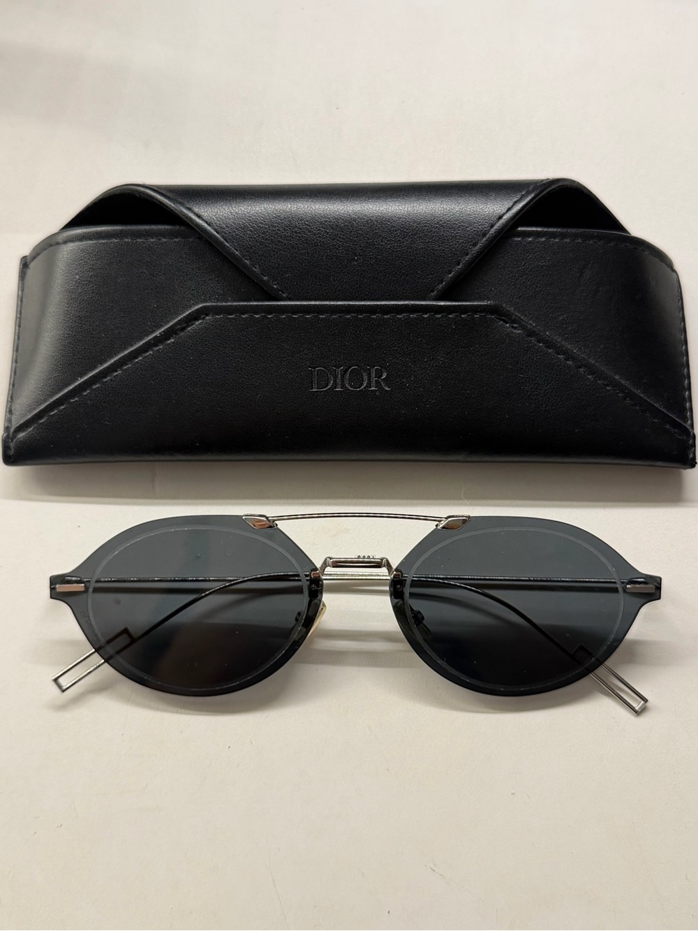 Dior Men’s Black Round Sunglasses with Silver Bridge